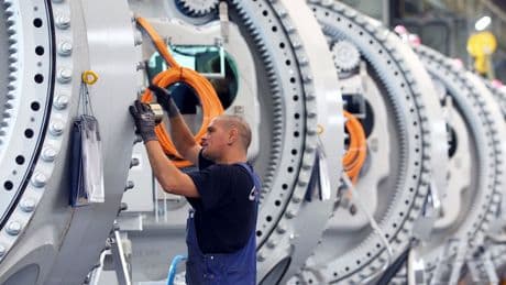 Schock-Zahlen zur Wettbewerbsfähigkeit - Deutsche Industrie wird abgehängt