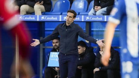La gran sorpresa de Iñigo Pérez en el once para enfrentar al Betis