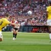 Het voetbalseizoen is begonnen, voor onze verslag­gever het moment dat ‘sprookjes’ weer tot leven komen