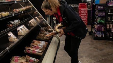 How Sandwiches in Canada’s Lloydminster Became a Test for Domestic Trade