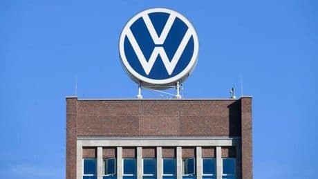 Hauptversammlung: VW-Aktionäre fordern Blumes Rückzug von Porsche-Spitze