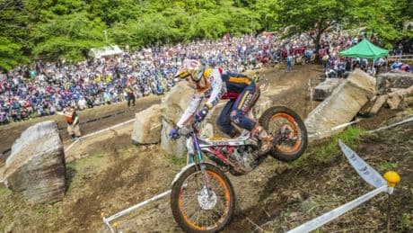Toni Bou cierra una 'perfecta' jornada con pleno de victorias en Motegi