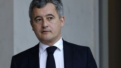 Surpopulation carcérale: Darmanin veut créer 3.000 places de prison dans des préfabriqués