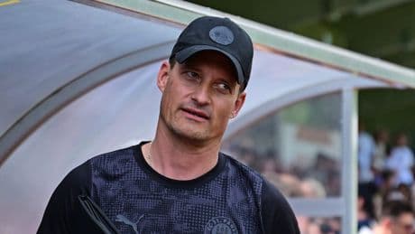 St. Paulis Coach kritisch - Was Blessin nach einem 6:1-Sieg „ankotzt“