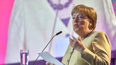 Merkel wird nach Merz' bester Eigenschaft gefragt - ihre Antwort spricht Bände