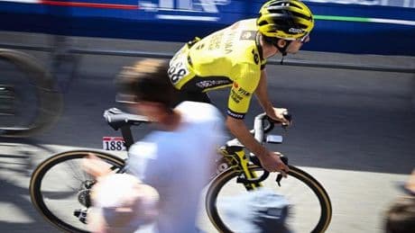 Simon Yates da la sorpresa y gana el Giro 2025