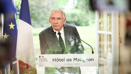 Retraites : François Bayrou de plus en plus fragilisé dans son exercice d’équilibrisme