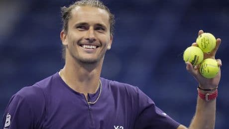 Spätschicht bei US Open: Zverev verwandelt Matchball weit nach Mitternacht