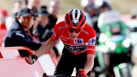 Vingegaard remata su triunfo en la Vuelta con una agónica victoria en solitario en la Bola del Mundo