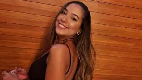 Young mum dies having BBL for her 28th birthday to 'fulfil a dream'