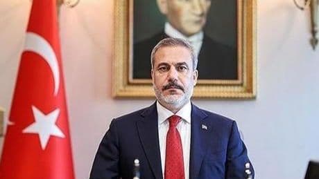 Dışişleri Bakanı Hakan Fidan, göreve yeni başlayan İngiliz mevkidaşı Cooper'ı tebrik etti