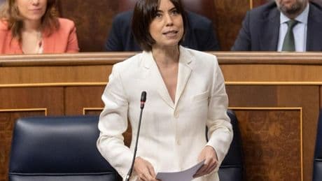 El Gobierno se compromete a que el decreto de universidades no invada las competencias vascas