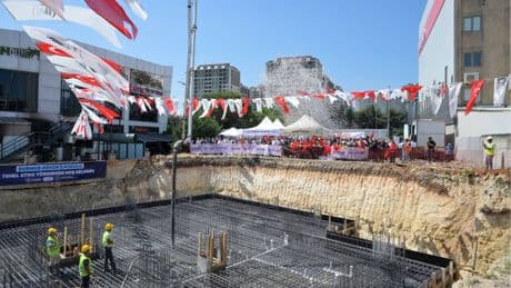 Esenyurt’ta eğitime büyük yatırım: 24 derslikli ilkokulun temeli atıldı