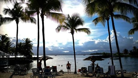 la montée en gamme du tourisme en Guadeloupe freinée les réalités du terrain