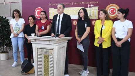 EMEP Milletvekili Bayhan, işten atılan Çiğli Belediyesi işçileriyle Meclisteydi
