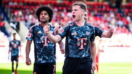 Fußball-Bundesliga: "Die kratzt": Kimmichs Kampf mit der Kapitänsbinde