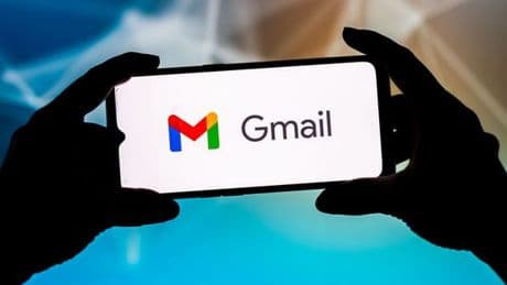 All Gmail and Outlook email users urged to make vital setting change today