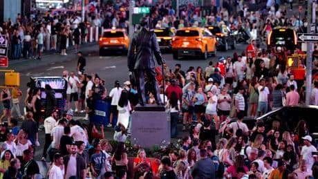 Drei Verletzte nach Schüssen auf Times Square durch Teenager
