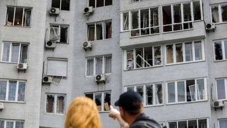 Guerre en Ukraine, jour 1252 : frappes russes meurtrières, attaque de drones ukrainiens