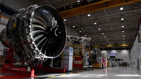 Rolls-Royce shrugs off tariff pressures as profits soar
