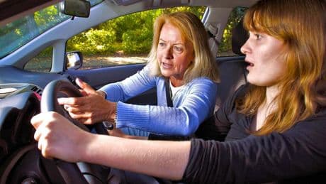 Berufsprotokoll: Fahrlehrerin: "Diese Übergriffe wird es wahrscheinlich immer wieder geben"