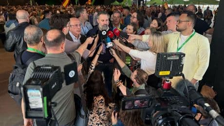 Aluvión de bajas de concejales de Vox por “la presión asfixiante” de la dirección nacional