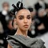 Außergerichtliche Einigung: FKA Twigs zieht Klage gegen Ex-Freund Shia LaBeouf zurück