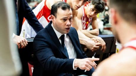 Basketbalmannen hebben nieuwe bondscoach: Roijakkers tekent voor vier jaar