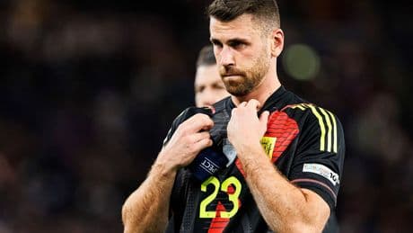 Luis de la Fuente señala a la prensa por las críticas a Unai Simón: &quot;Celebro su partido, ha sido un jugador que habéis maltratado&quot;