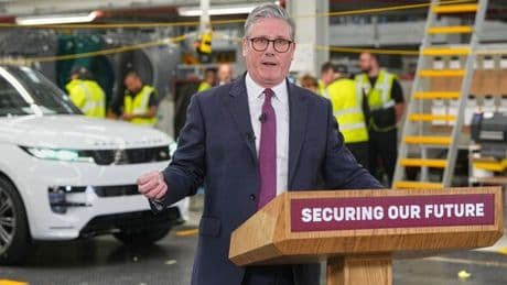 Keir Starmer issues stern message to fly tippers but there's one problem