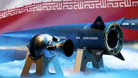 Match 13, 1.400 km de alcance y 450 kg de carga: así es el misil hipersónico iraní que ha roto la Cúpula de Hierro
