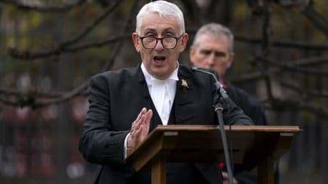 Speaker urges Government to apologise for not taking Ministerial Code seriously