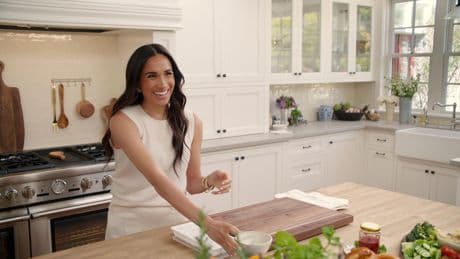 TV-Kritik : Langweiliger als die Krönung von Charles: Meghan kocht wieder