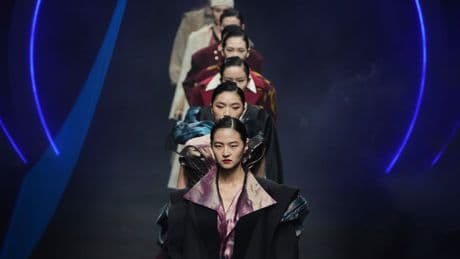 China Fashion Week highlights autumn creations in photos