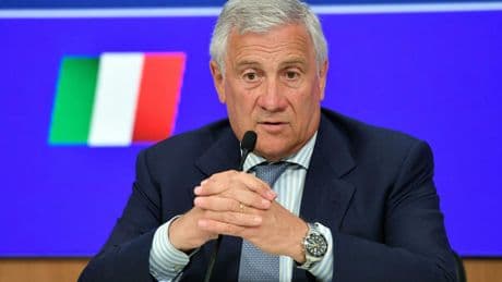 Gaza, Tajani: «In Italia accolti 181 bimbi. Gli Usa sbagliano a negare il visto per Abu Mazen»