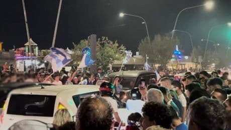Il Pescara torna in Serie B: la festa dei tifosi