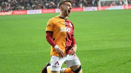 UEFA Avrupa Ligi'nde yılın golü Yunus Akgün'ün!