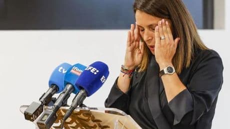 «Que pague por ello», pide la alcaldesa cántabra tras la detención de su hijo por un ataque contra una sede del PSOE