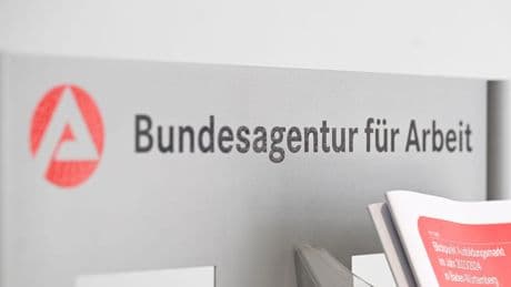 Arbeitslosengeld vereinheitlichen? Ökonomen-Vorschlag erzürnt