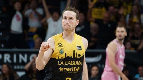 96-81: La Penya se descompone ante un gran Marcelinho