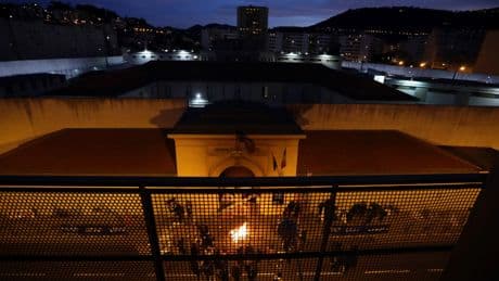 Cafards, surpopulation et tensions : à Nice, la « prison la plus pourrie de France »