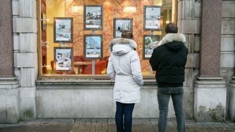 Average UK house price increased by nearly £900 in April – Halifax