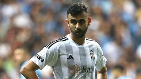 Beşiktaş'ın eski futbolcusu Ghezzal: 'Derbi kazanan şampiyon da olmalı!'