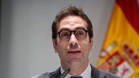 Cuerpo consulta a los ministerios económicos el efecto de la opa del BBVA sobre el interés general