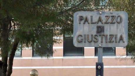 La Spezia, droga al Caffè del tribunale, patteggiati 4 anni