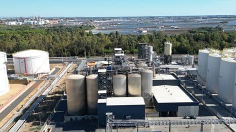 Lipsa factura un 12% menos por la caída del precio de las materias primas