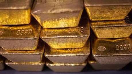 Le prix de l’or dépasse son niveau record de 3 500 dollars l’once