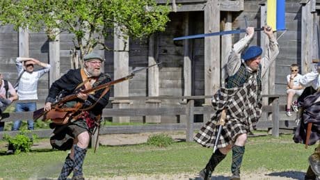 Personeelslid museumpark Archeon bedreigt collega tijdens werk met een mes, medewerkers grijpen in