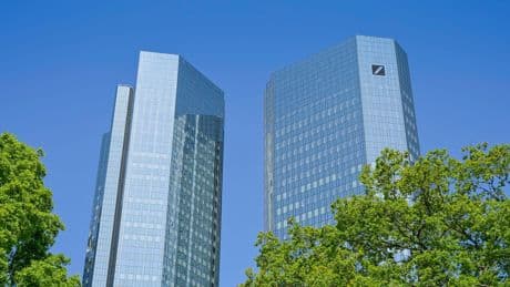 Deutsche-Bank-Chef im Visier: Ex-Mitarbeiter zieht Sewing in Schadenersatzprozess mit rein