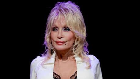 Dolly Parton annonce une résidence à Las Vegas, sa première tournée depuis près de 10 ans